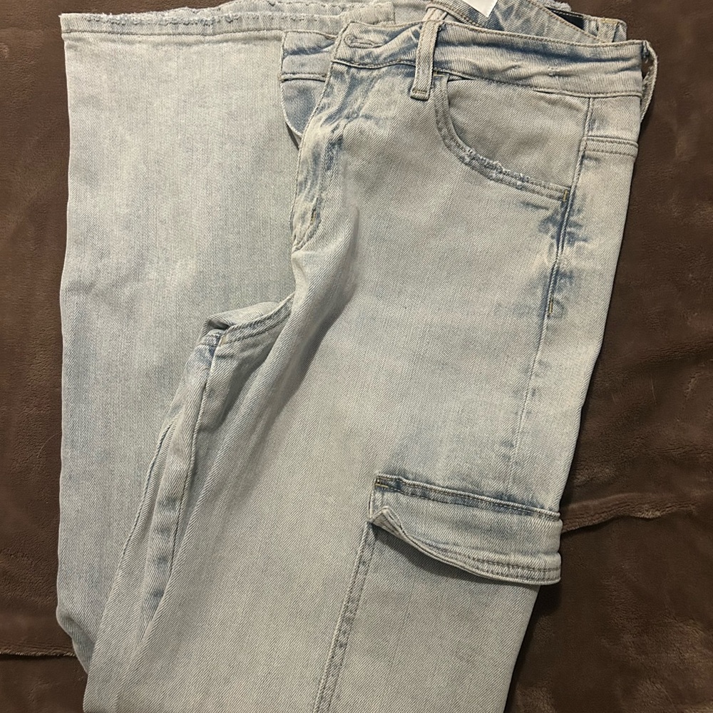 Vervet Women's Light Blue Utility Jeans